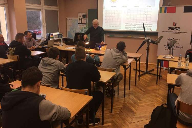 Wykładowcy PWSZ w Pile nauczali w CKZiU