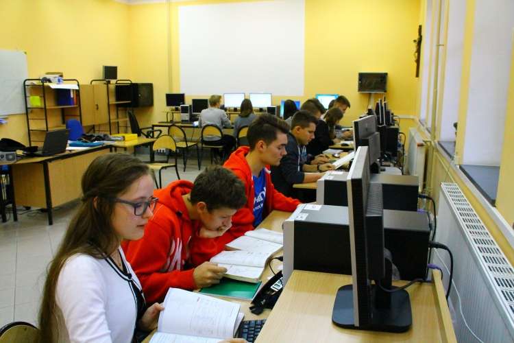 Hacathon, czyli maraton programowania w I LO