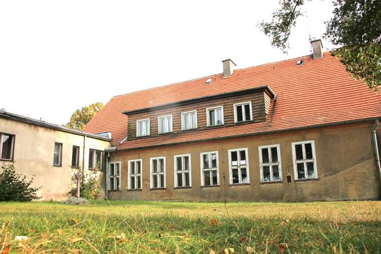 Józef Helt zrezygnował z inwestowania w budynek starej szkoły w Głomsku