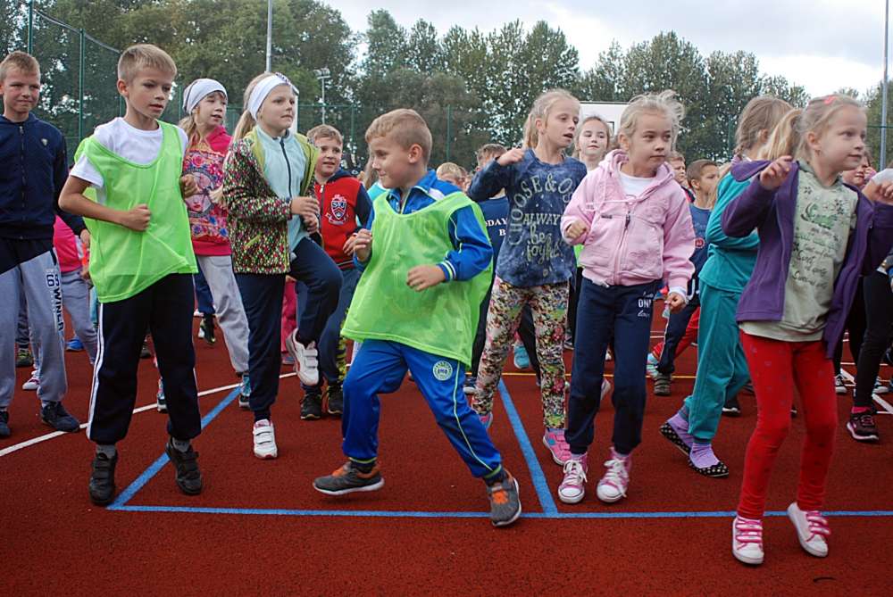 Ponadregionalna inauguracja Sportowego Roku Szkolnego w Łobżenicy