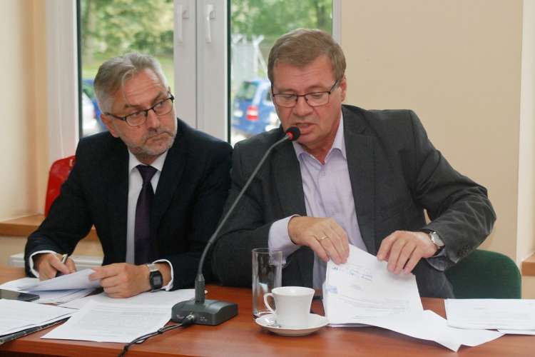 Poniedziałkową sesję zwołano w trybie nadzwyczajnym