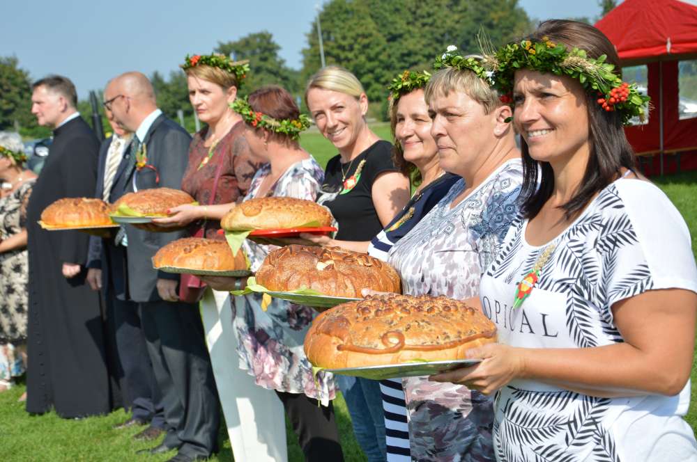 Dożynki gminne w Lotyniu