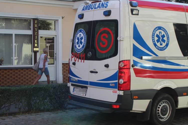 Ratowali człowieka w centrum miasta