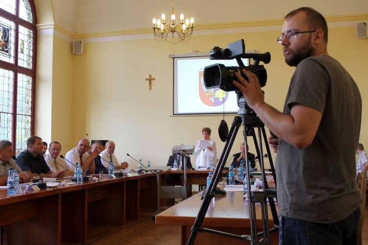 Koniec z płaceniem za sesje