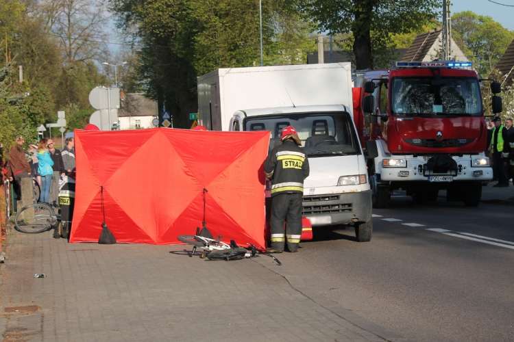Diagnosta podbił przegląd, a niesprawne auto zabiło dziecko