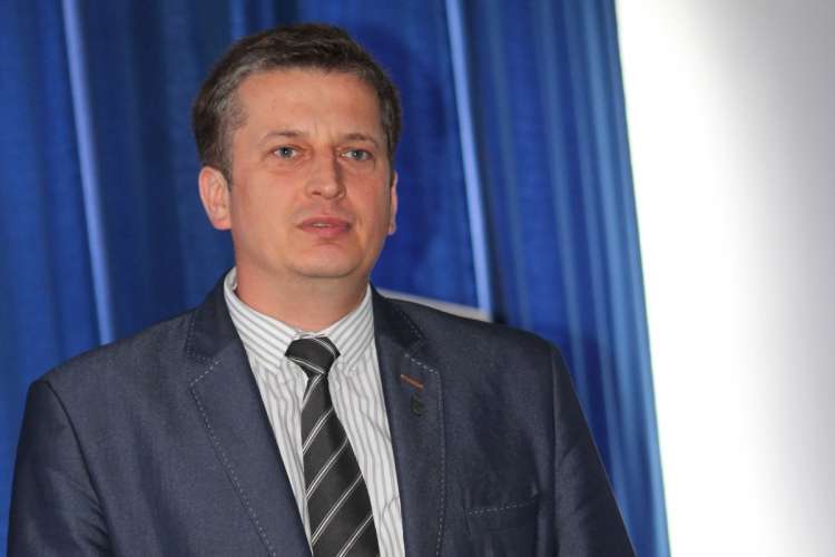 Burmistrz  Złotowa zarobi więcej