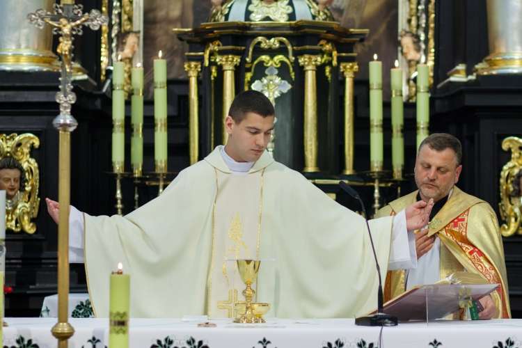 Muszę umierać za prawdę. Wywiad z ks. Filipem Manikowskim
