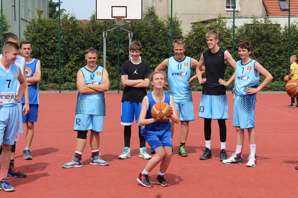 Turniej Street Trio Basket 2016 w Złotowie