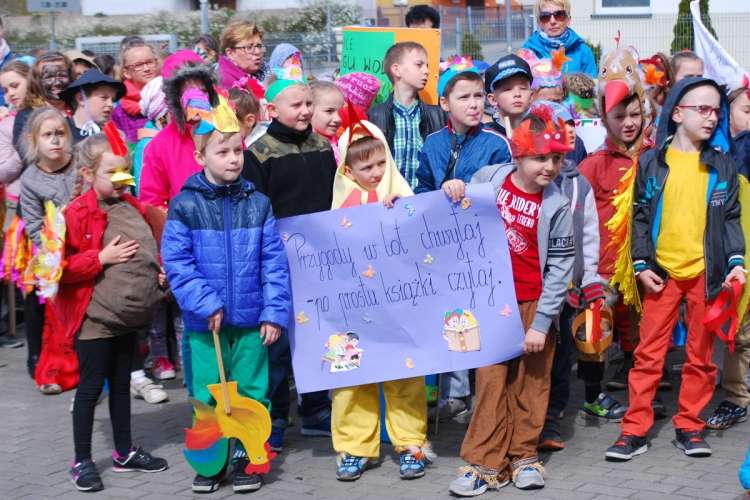 Happening w służbie książkom