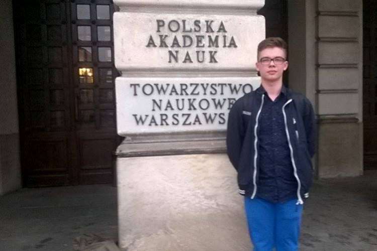Laureat XXVIII Olimpiady Filozoficznej Kewin Nowakowski z I LO