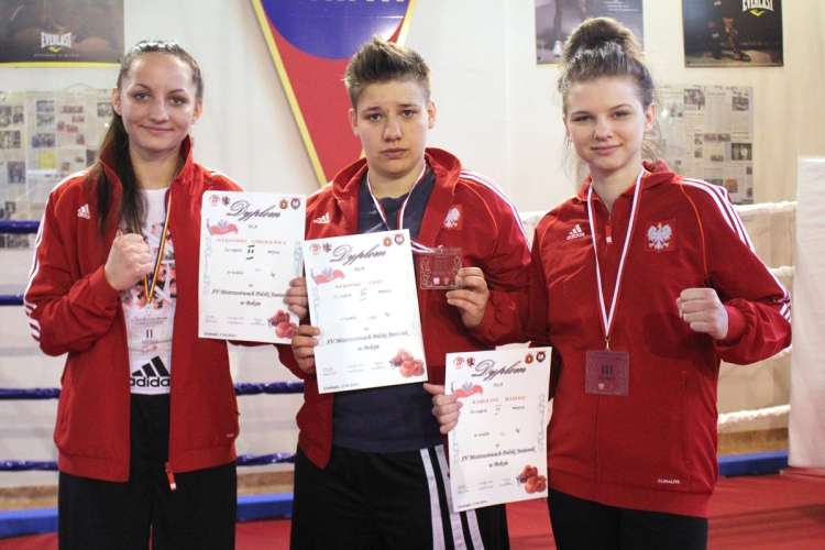Pięściarki Sparty Złotów z 4 medalami!