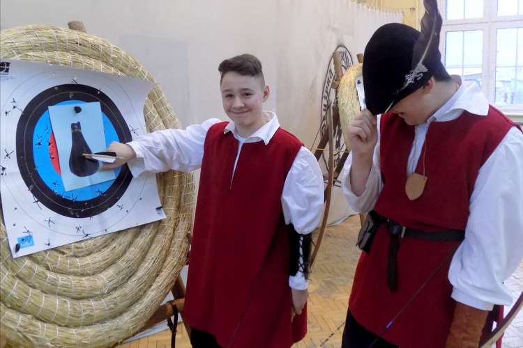 Historyczne zmagania łuczników