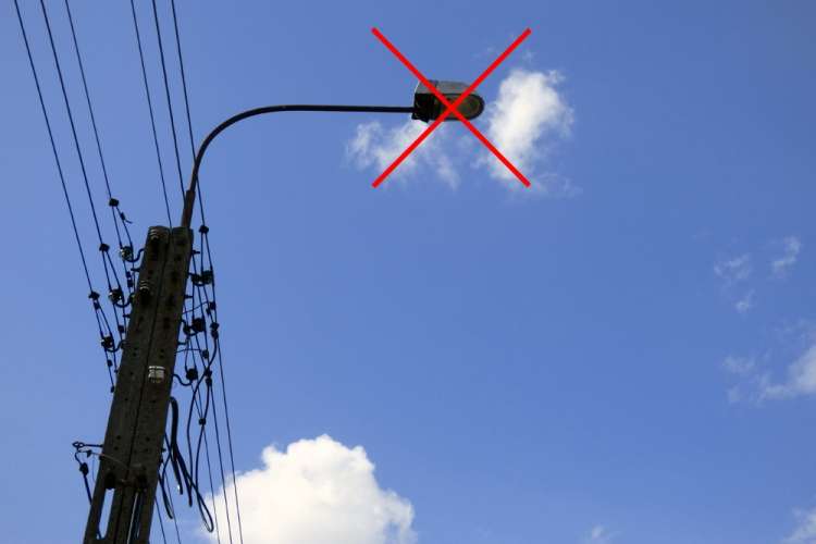 Uliczna lampa nie świeci? Zgłoś awarię przez specjalną aplikację