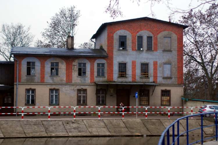 Nie wyglądające najlepiej, łobżenickie budynki mają się zmieniać