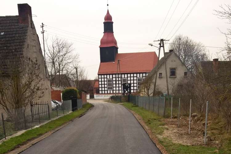 Wylany asfalt