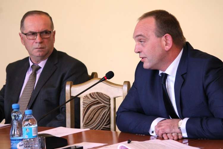 Nikt nic nie wie. Sprawa zmiany przeznaczenia 300 tys. zł