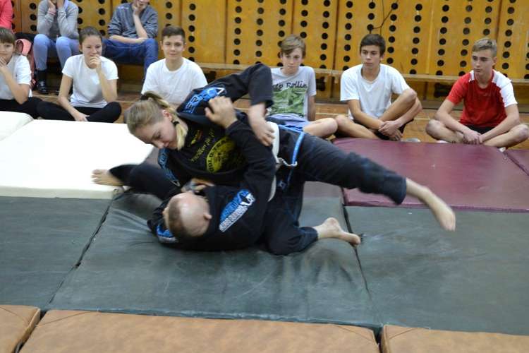 MMA w gimnazjum