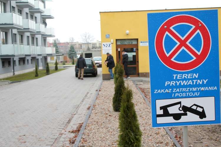 Wstęp wzbroniony – chorym też