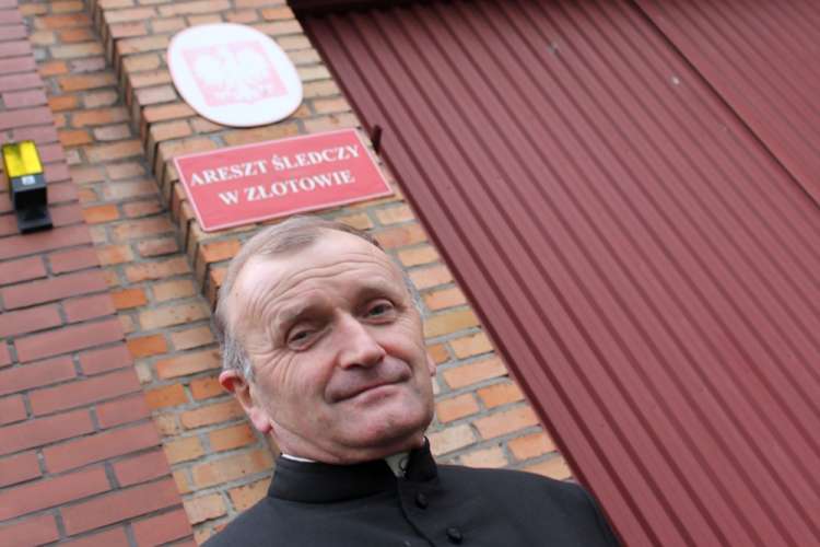 Wywiad z księdzem. Księdzem od więźniów.