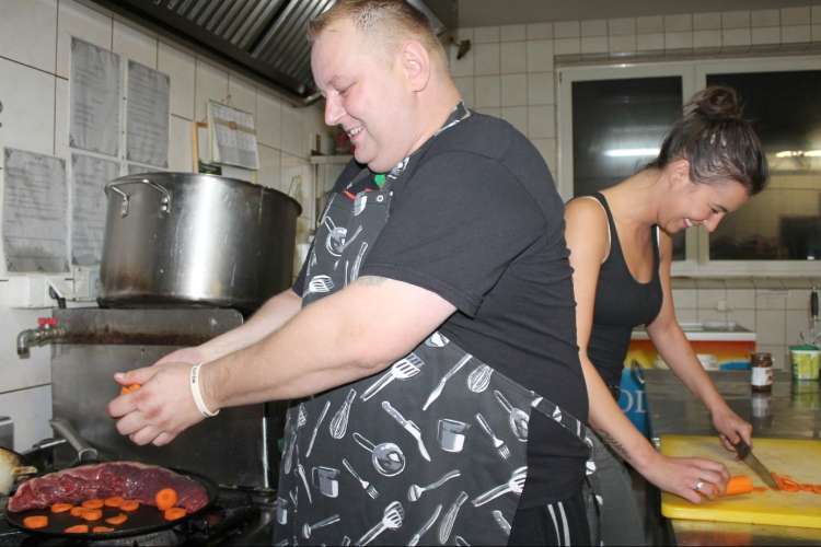 Serce na talerzu, czyli o tym, kto tłukł Twojego kotleta