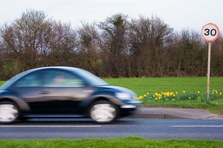 Rekordzista jechał 118km/h w terenie zabudowanym