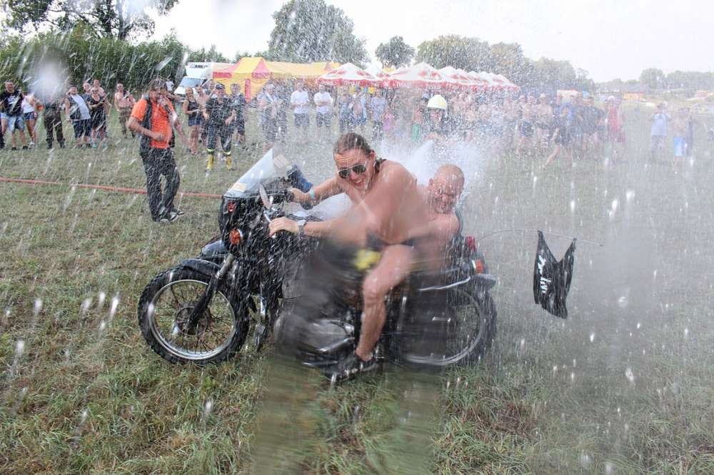 Płonące Party - impreza w Nowym Dworze