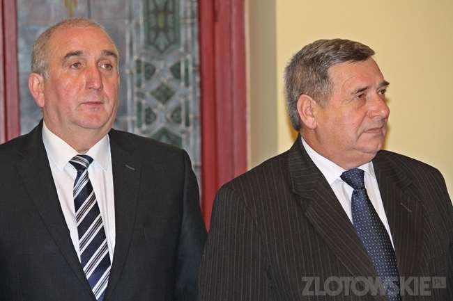 Dyrektor bez konkursu