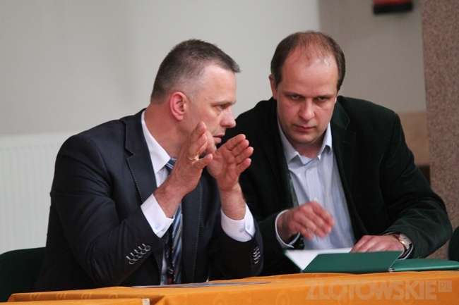 Nie jest czarno, nie jest kolorowo