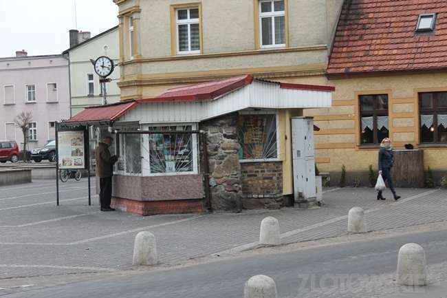 Kiosk z Placu Paderewskiego nie zostanie zlikwidowany. Przynajmniej na razie