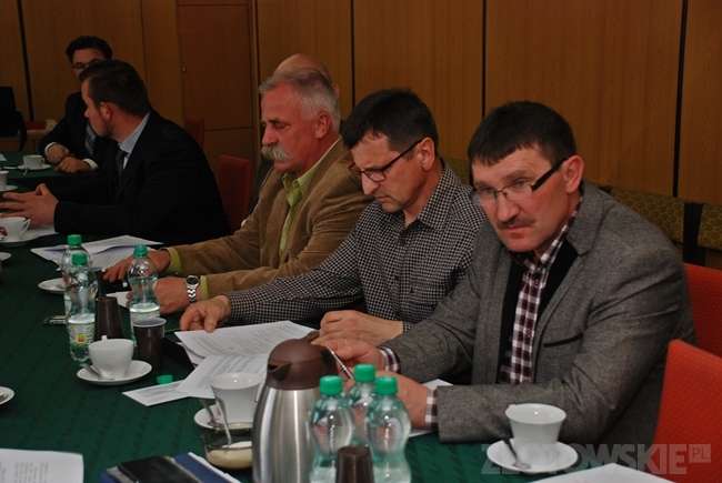 O sprawach nadzwyczajnych