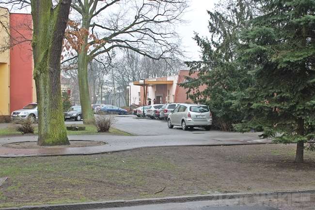 Czy będzie drugi wyjazd z parkingu przy pływalni?