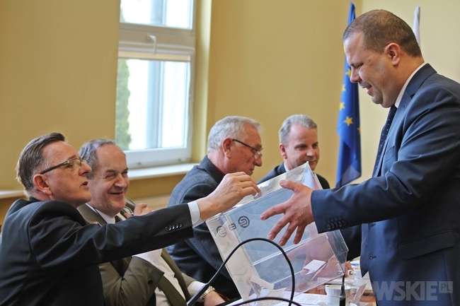 Jest dług? Gminy zapłacą