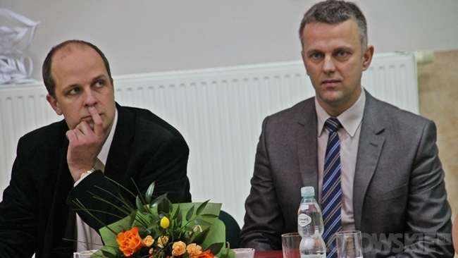 Mościcki zarobi mniej