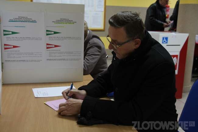 Dobrosielski wygrywa z Buławą