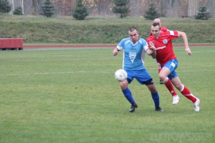 Z piłkarskich stadionów 8 - 9 listopada