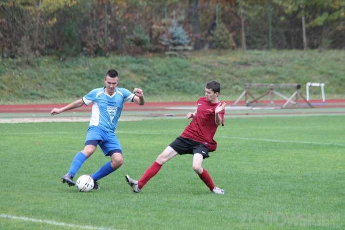 Z piłkarskich stadionów 18-19 października