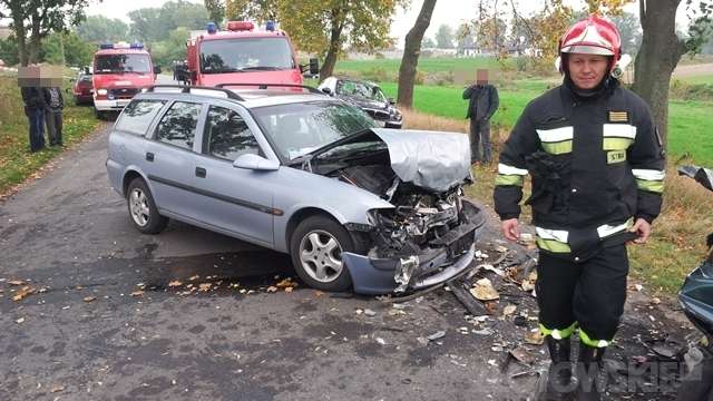 Wypadek na trasie Łobżenica - Wysoka. Dwie osoby ranne