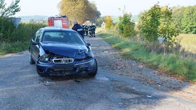 Łąkie. Groźny wypadek z udziałem dwóch samochodów