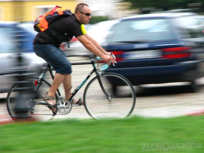 Piesi i rowerzyści na celowniku