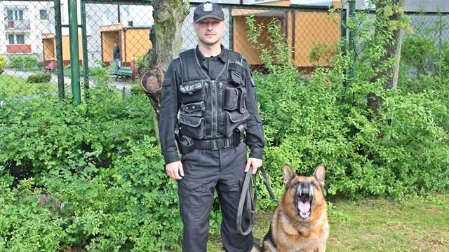 Obronił policjanta