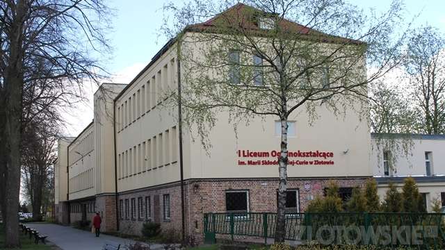Incydent w złotowskim Ogólniaku. Nauczyciel podniósł rękę na ucznia