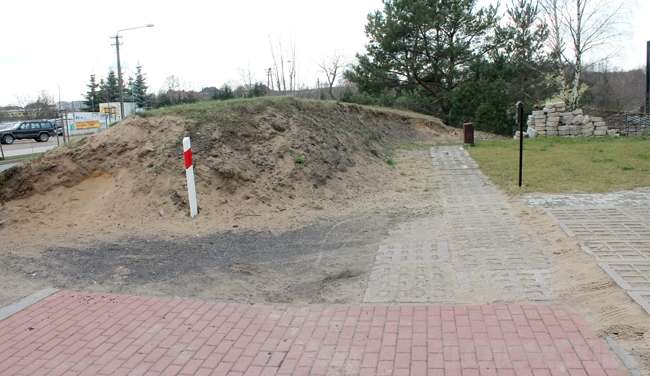 Wcisnąć gaz pod ziemię