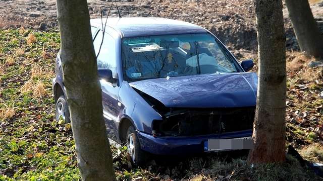 Volkswagen polo wypadł z drogi [Aktualizacja]