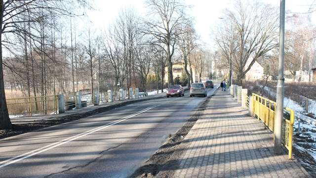 Zmiana organizacji ruchu w Złotowie. Rusza remont mostu nad Głomią