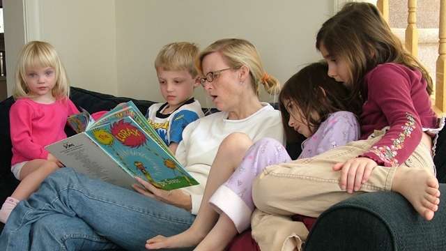 Czyta mama, czyta tata, czyta dziecko. W złotowskiej bibliotece powstaje klub dla rodzin