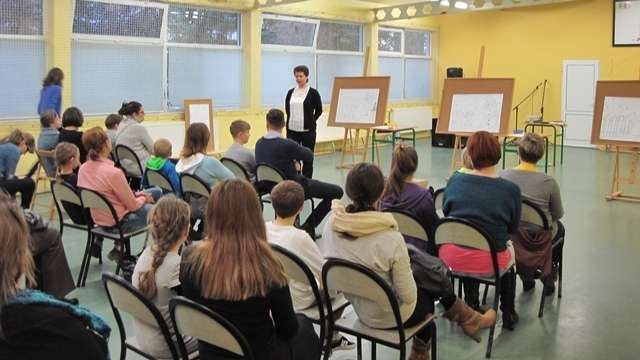 Wywiadówka inaczej, czyli lekcja z udziałem rodziców w złotowskiej Jedynce