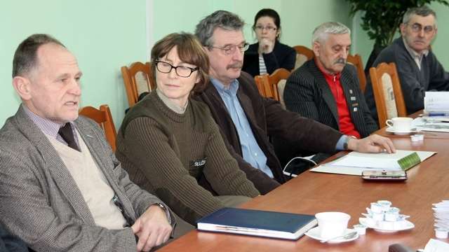 Rozsądek czy moralny szantaż?