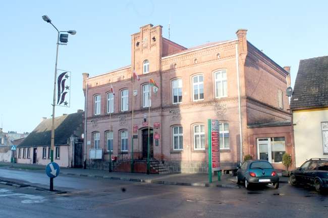 Urzędnicy opuszczą areszt