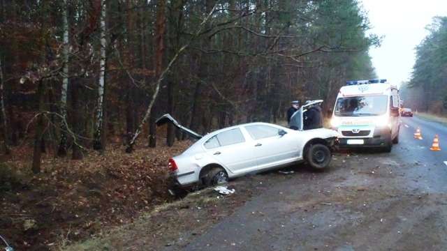 Dachowanie samochodu w okolicy Prądów