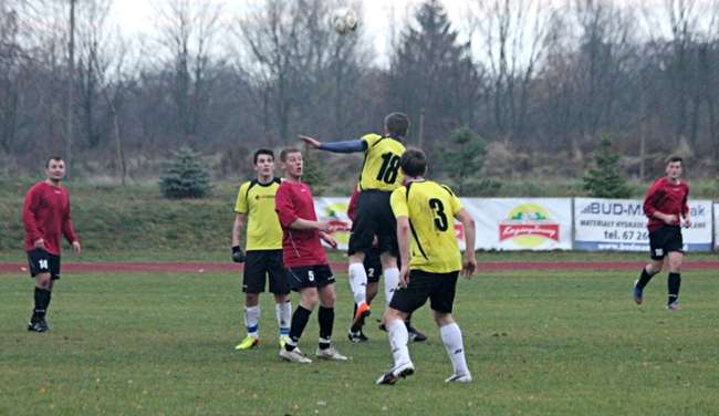 Na piłkarskich stadionach - 9, 10 listopada